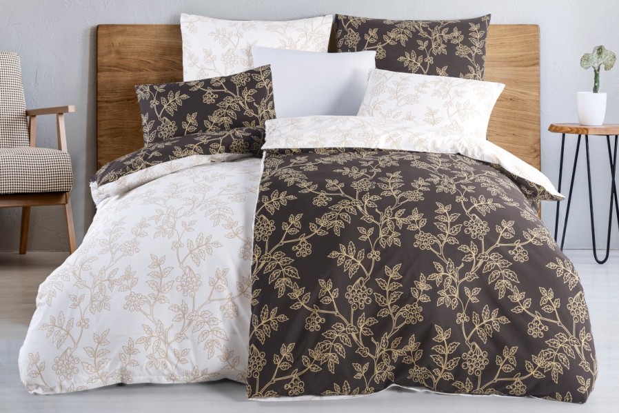 Posteljina je prijatna na dodir, savršeno odvodi vlagu i teško se gužva.