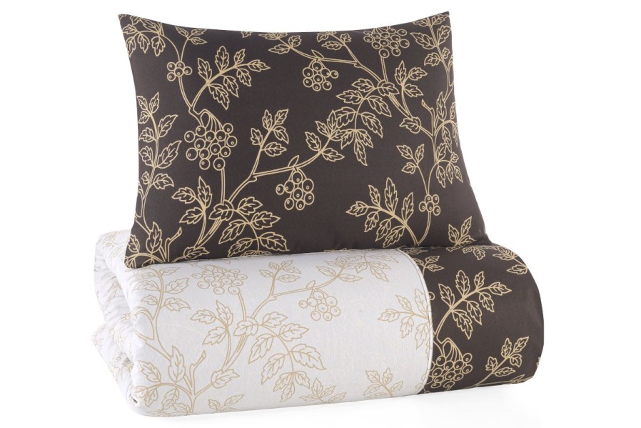 Posteljina je prijatna na dodir, savršeno odvodi vlagu i teško se gužva.