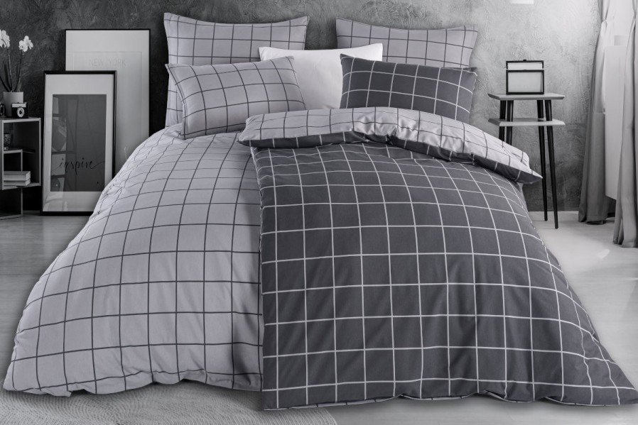 Posteljina je prijatna na dodir, savršeno odvodi vlagu i teško se gužva.