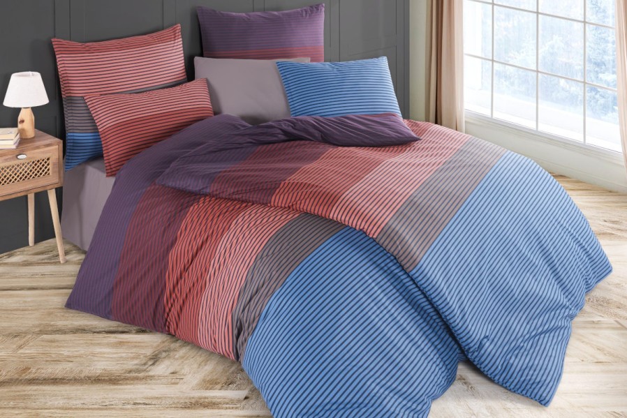 Posteljina je prijatna na dodir, savršeno odvodi vlagu i teško se gužva.