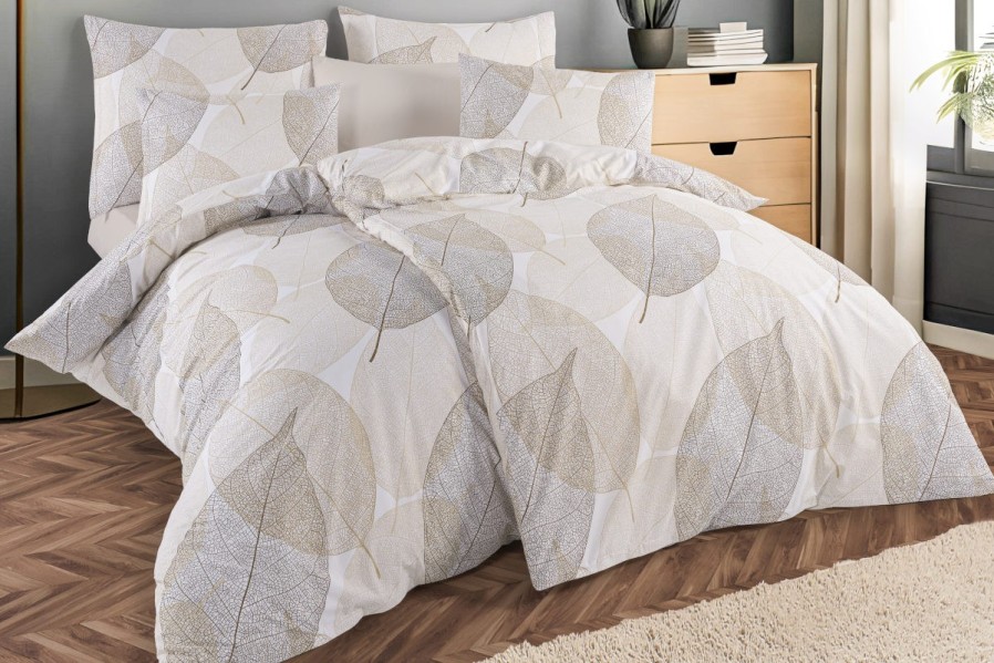 Posteljina je prijatna na dodir, savršeno odvodi vlagu i teško se gužva.