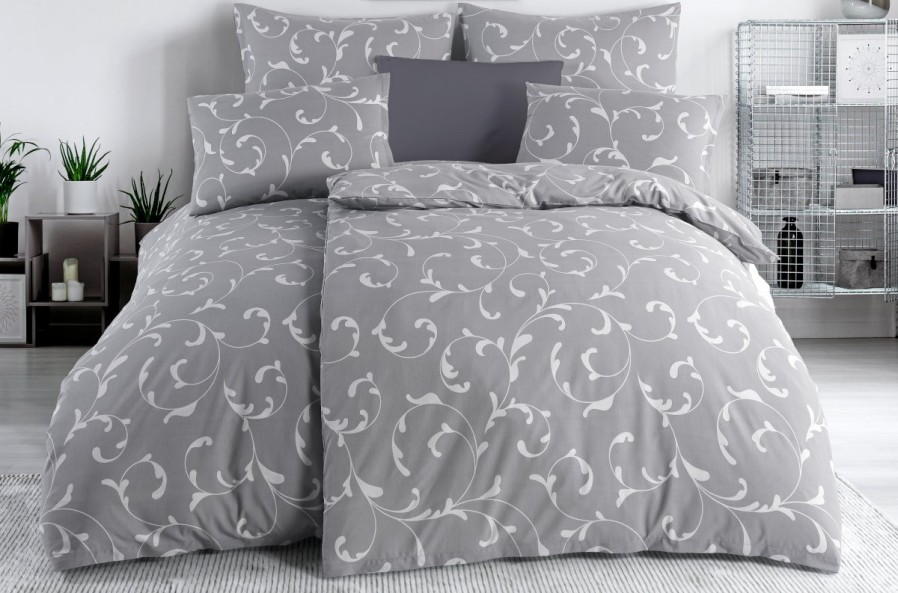 Posteljina je prijatna na dodir, savršeno odvodi vlagu i teško se gužva.