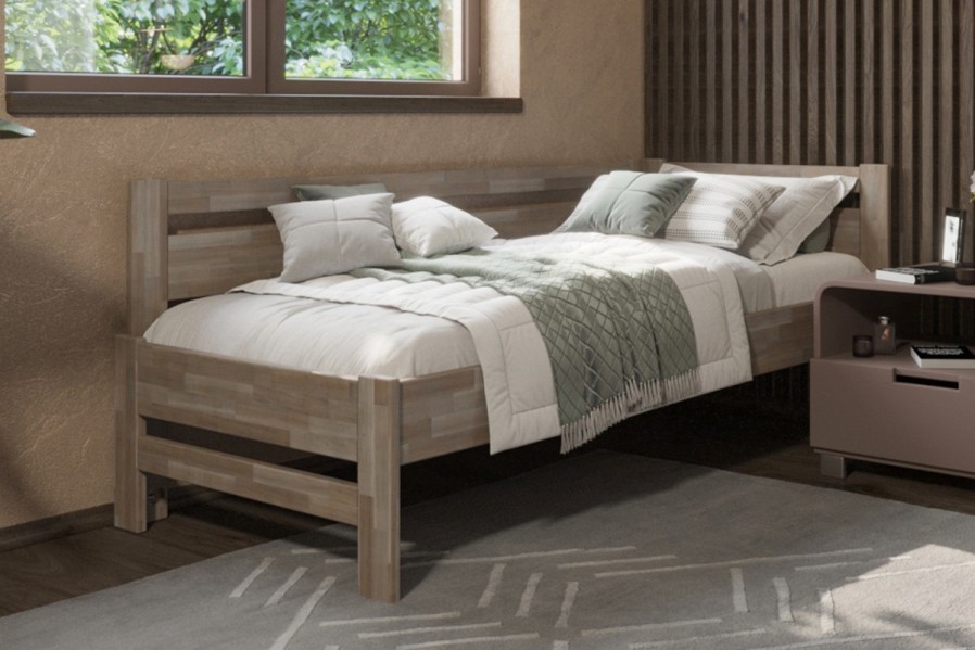 Krevet Emily je veoma popularan krevet za jednu osobu koji će se uklopiti i u dečiju i spavaću sobu. Savršen miris drveta stvara divnu atmosferu u prostoriji, koja će biti idealna za spavanje.