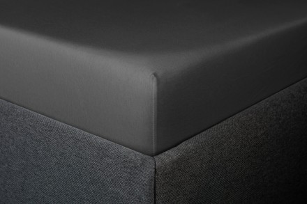 Čaršav u boji na razvlačenje Čaršav Klinmam Home Jersey, boja antracita, 140 až 160x200 cm 2 Klinmam Jersey čaršavi su napravljeni od prvoklasnih finih prediva. Savršeno su mekani i veoma prijatni na dodir.