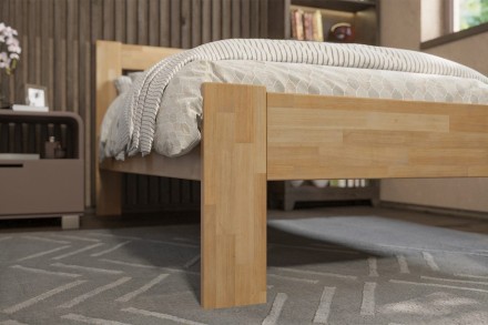 Krevet Utena jednostavnog dizajna iz kolekcije masivnih kreveta.