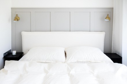 Klinmam-ova vrhunska jednobojna posteljina napravljena od najfinijeg češljanog egipatskog pamuka dugih vlakana.