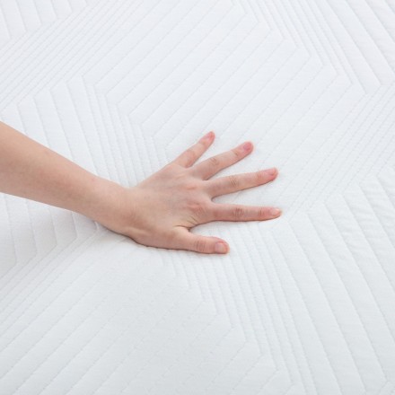 Izuzetno kvalitetna i izdržljiva navlaka za dušek MLILI Topper AIR od gel pene razvijena je imajući u vidu najvažnije potrebe kupaca.