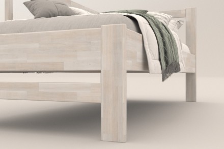 Da li volite miris drveta? Onda je ovaj masivni krevet savršen izbor za vas, jer je napravljen od najkvalitetnijeg drveta bukve i hrasta.