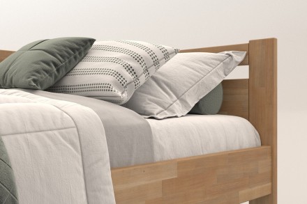 Krevet Emily je veoma popularan krevet za jednu osobu koji će se uklopiti i u dečiju i spavaću sobu. Savršen miris drveta stvara divnu atmosferu u prostoriji, koja će biti idealna za spavanje.