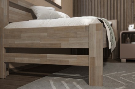 Singl ugaoni drveni krevet Emily, levi ugao, izvođenje BO105 sivi granit, 90x200 cm 3 Krevet Emily je veoma popularan krevet za jednu osobu koji će se uklopiti i u dečiju i spavaću sobu. Savršen miris drveta stvara divnu atmosferu u prostoriji, koja će biti idealna za spavanje.