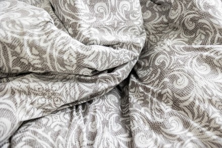 Posteljina Klinmam Home je napravljena od visokokvalitetnog Renforce pamuka, čija su vlakna mnogo mekša, glatkija i prijatnija od običnog pamuka.