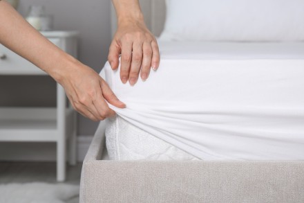 Štitnik za dušek Tencel 45 visine do 45 cm, 100x200 cm 2 Klinmam Home Tencel je štitnik za dušek koji će mu produžiti životni vek i istovremeno ga zaštititi od neočekivanih situacija.