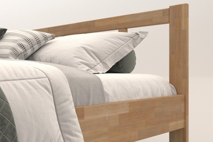 Da li volite miris drveta? Onda je ovaj masivni krevet savršen izbor za vas, jer je napravljen od najkvalitetnijeg drveta bukve i hrasta.