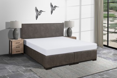 Čaršav Elastan Classic, boja bela u širinu 90-100cm i dužina 200-220cm Kvalitetan čaršav od pamuka i elastina.