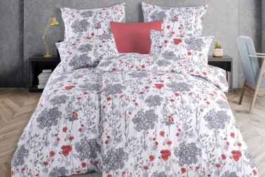 Posteljina je prijatna na dodir, savršeno odvodi vlagu i teško se gužva.